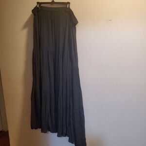 Double D Ranch Black Broomstick Tiered Maxi Skirt M